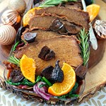 Slow Cooker Rump Roast with Prosciutto and Figs 1-1